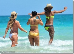 article-1372764-0B74840C00000578-476_634x461