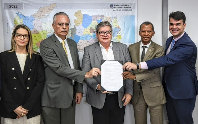 Governo da Paraíba firma acordo de cooperação técnica com TJPB para auxiliar decisões de magistrados na área da Saúde