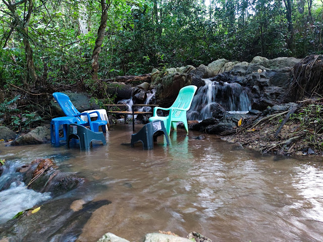 the hidden falls ในสวนลับ จ.ชลบุรี