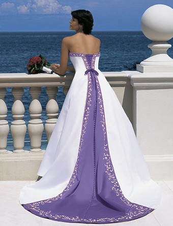 Purple Bridesmaid Dress on Heart Wedding Dress  Alfred Angelo 1516