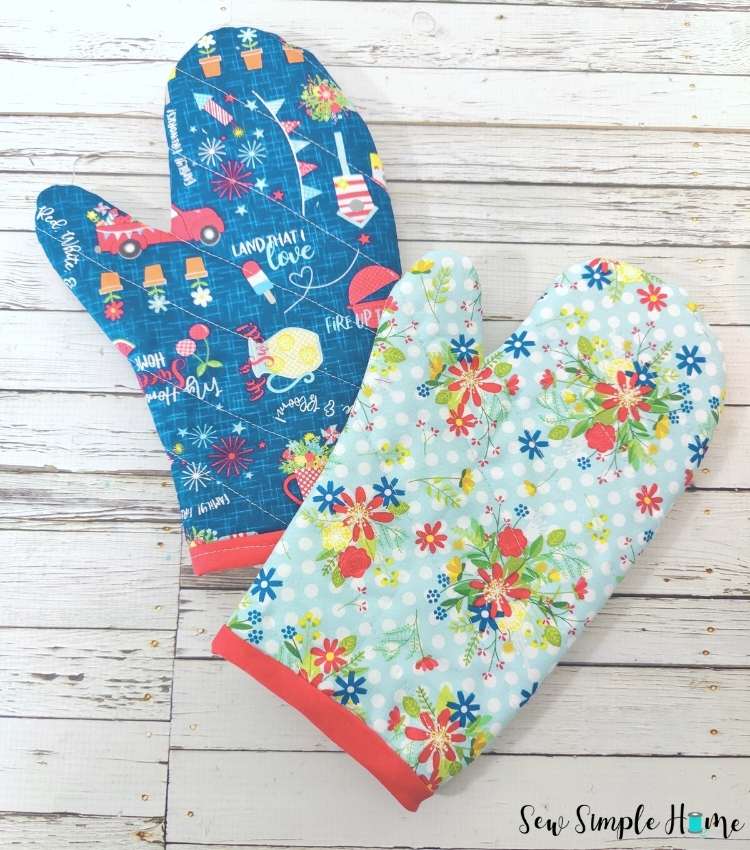 Tea Time Kitchen Appliqué: Quilted Oven Mitts - Sew4Home