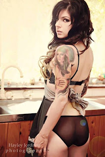 World's Tattooed Pin up Girls Pics