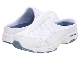 Podiatry Shoe Review: Easy Spirit Traveltime - Comfort Shoe For People ...
