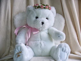 white_cute_teddy_bear