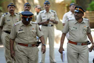 criminal-attack-police-agra