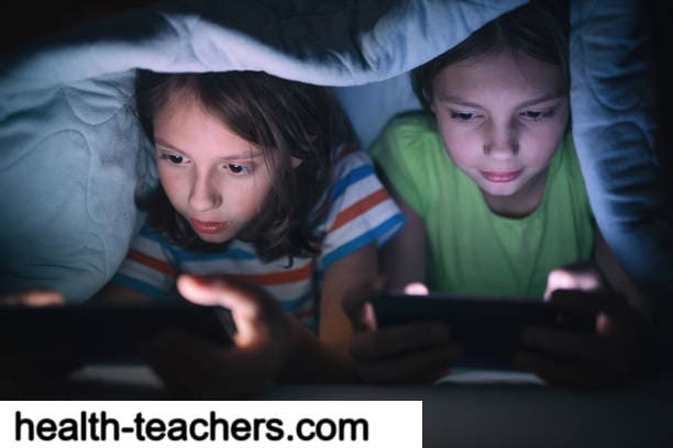 More evidence has emerged of the negative effects of mobile screens on children's health