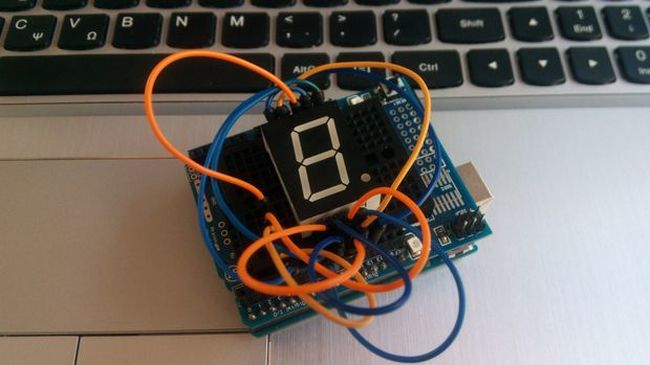 #52 Seven Segment Display και Arduino