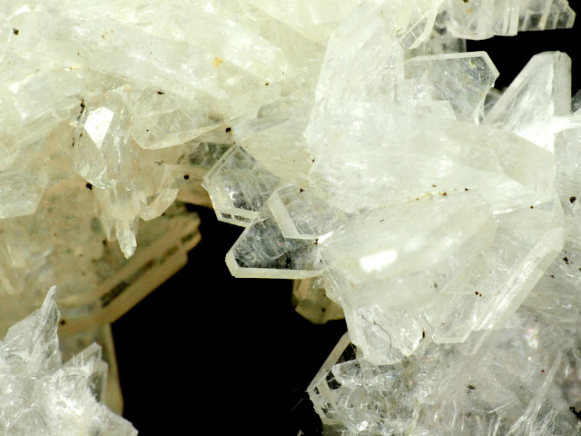 ヒューランダイト 輝沸石 Heulandite Aurangabad District, Maharashtra, India