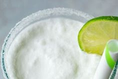 FRESH LIME IN COCONUT COCKTAIL