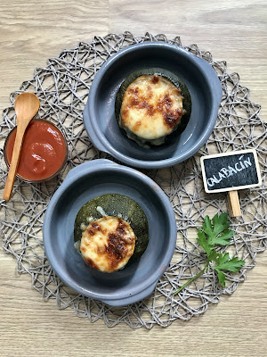 CALABACINES RELLENOS DE ATÚN y MEJILLONES GRATINADOS con QUESO. Receta en CrockPot y al Horno