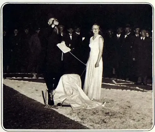 Harry Price und das Hexenexperiment von 1932: Ist es möglich, eine Ziege in einen Menschen zu verwandeln?