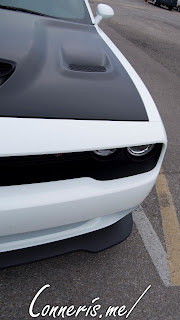 Dodge Challenger SRT Hellcat Front top