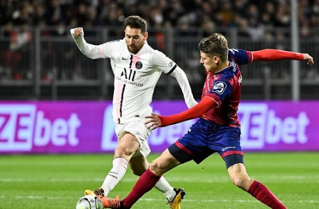 Messi hat-trick of assists versus Clermont