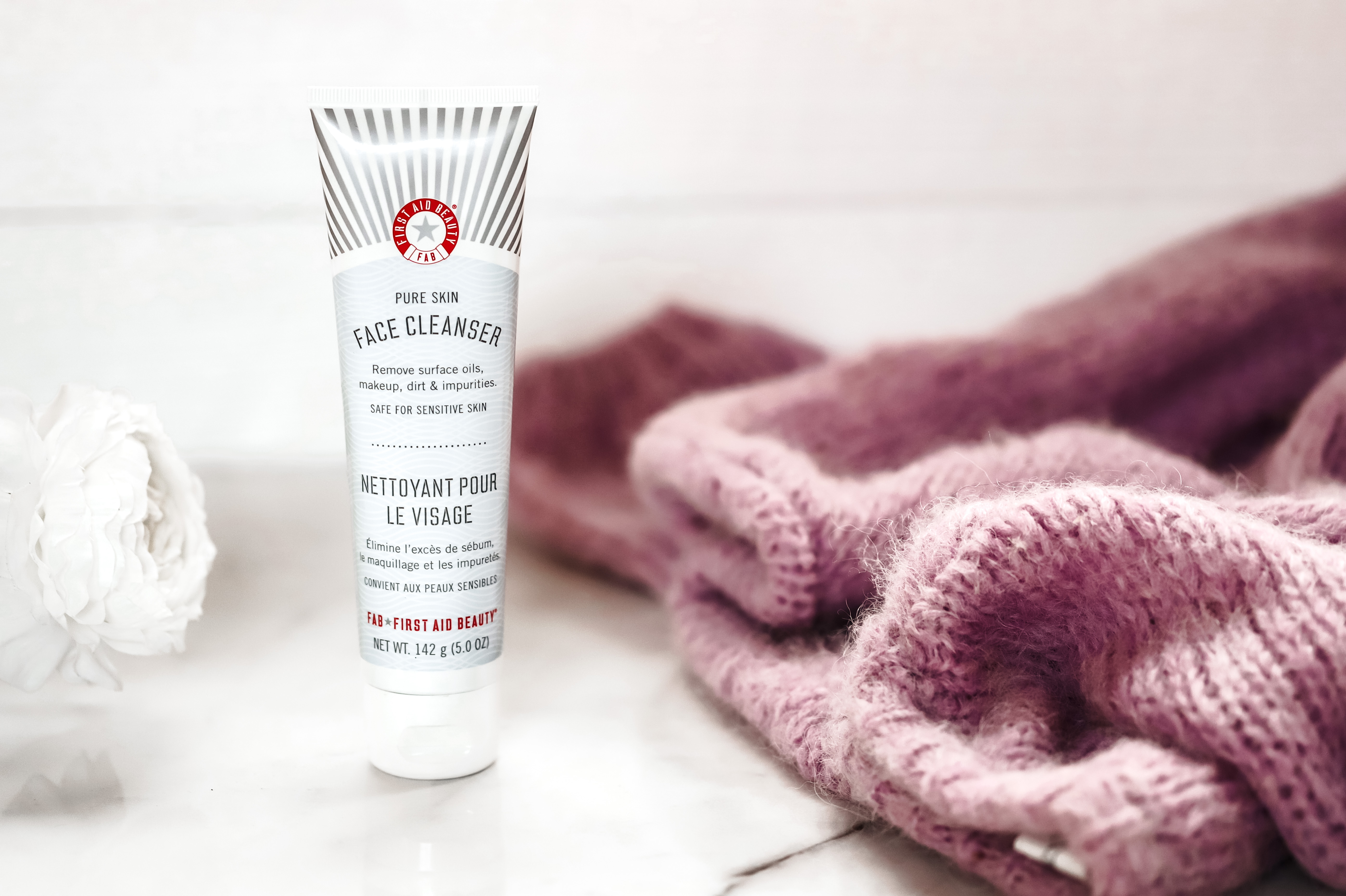 First Aid Beauty Nettoyant pour le visage - INCI Beauty