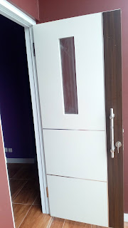 Pintu minimalis