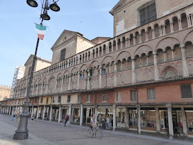 la loggia dei mercanti a Ferrara