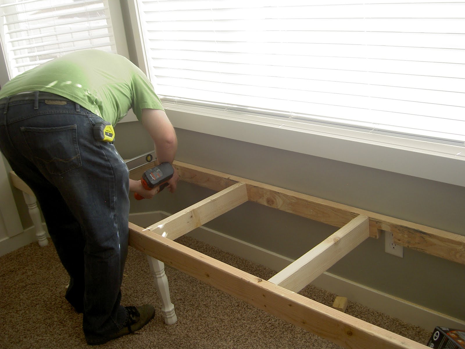 how to make a bay window bench seat