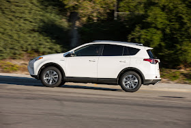 Side view of 2016 Toyota RAV4 Hybrid XLE