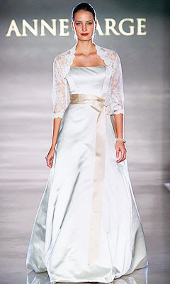 Best 2010 Trends: Two-Tone Wedding Gowns