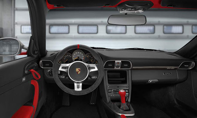 New photos of the Porsche 911 GT3 RS 4.0 Limited Edition interior