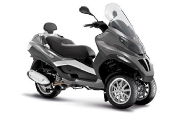 Motorcycle Review's: Piaggio MP3 250