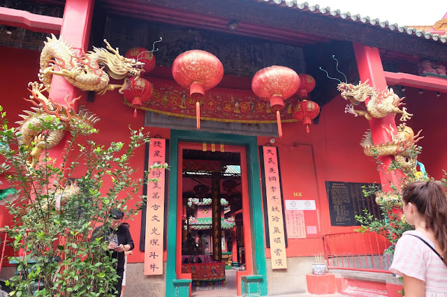 guan di temple pasar seni curitan aqalili