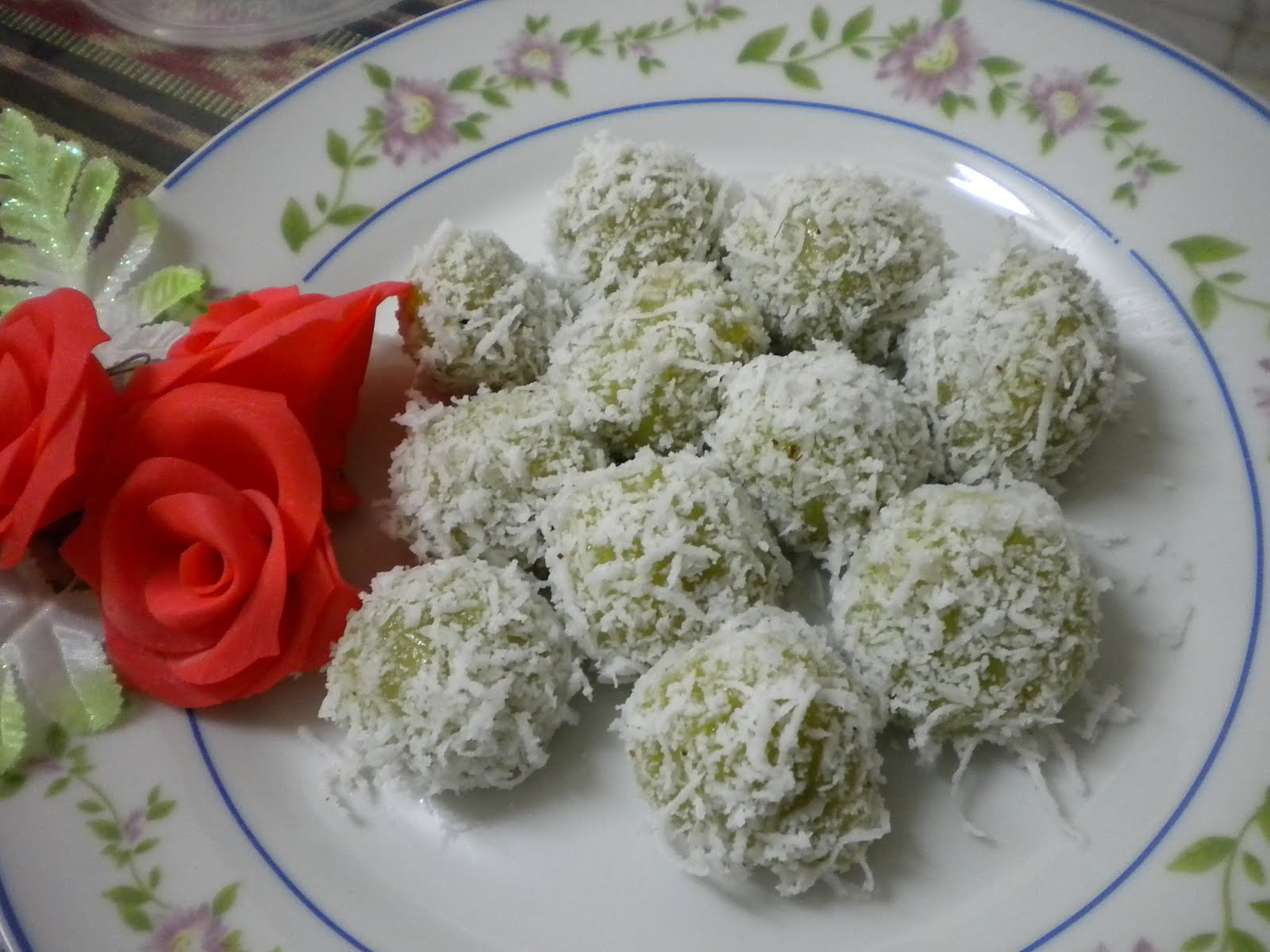 Makanan,Kek dan Kuih Muih Tradisional Serta Barat