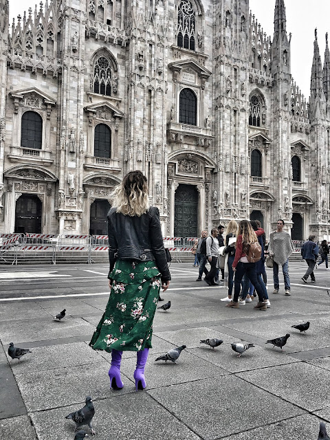 Milan, Milano, italy, roadtrip Italy, oversized dress, purple boots, midi dress, how to wear midi dress, pink coat, mom jeans, how to wear mom jeans, floral dress, floral H&M dress, toronto fashion blogger, canadian fashion blogger