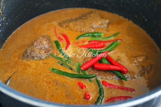 Gulai Ikan Tongkol Untuk Nasi Dagang - Azie Kitchen