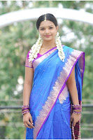 young teen south spicy actress yamini hot exposing in saree
