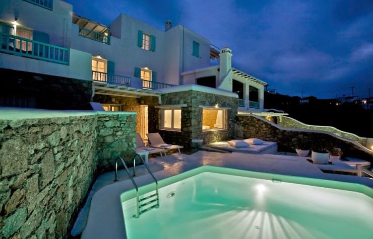 Luxurious Comfort at Bill & Coo Suites in Mykonos,  Hellas (Greece)