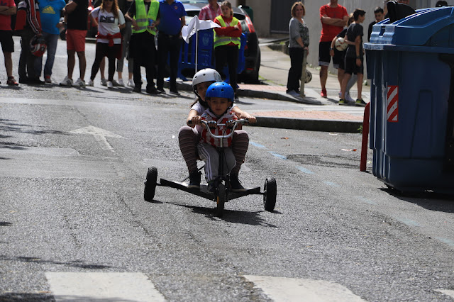 bajada de goitiberas en las fiestas de Llano