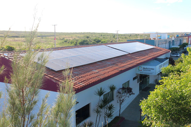 Moda Center Santa Cruz implanta projeto piloto de energia solar