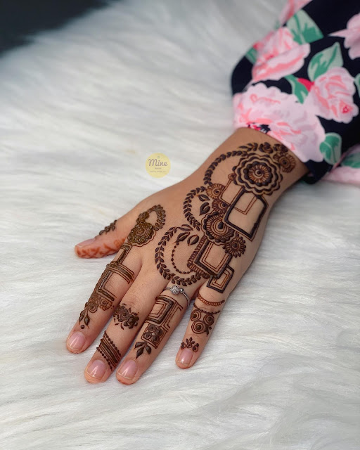 Henna Mehndi Design