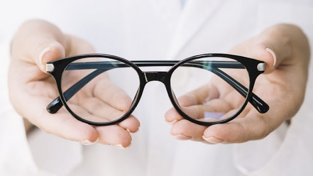 Apa Perbedaan Lensa Cembung dan Lensa Cekung Pada Kacamata?