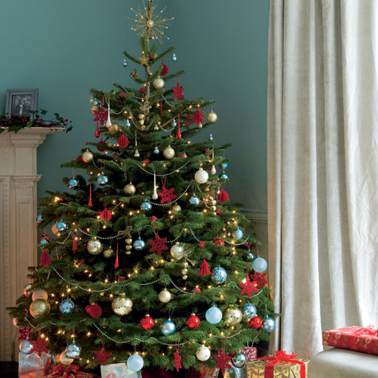 World Home Improvement: 5 Unique Christmas Tree Decorating 