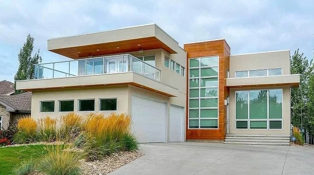 Super Comfortable Balcony Design Inspirations Above the Garage