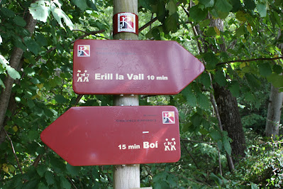 Ruta del Romànic de la Vall de Boí; rètol informatiu al camí de Boí a Erill la Vall