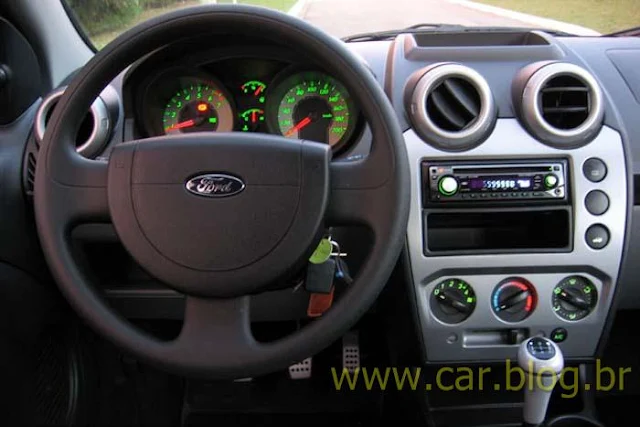 Ford Fiesta Hatch 2009 1.6 Flex Trail - painel