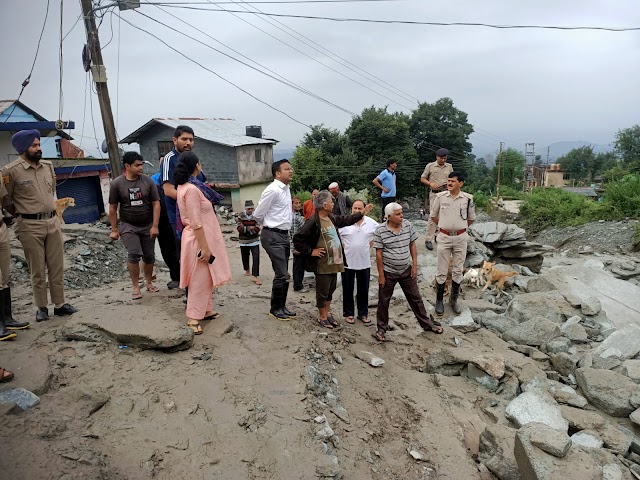 खन्यारा प्रभावितों को राहत प्रदान करने के लिये तुरंत कदम उठाएं अधिकारी: उपायुक्त  