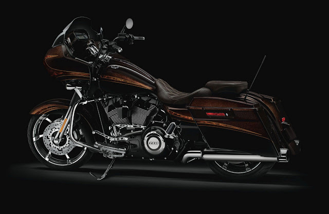 2012-Harley-Davidson-FLTRXSE-CVO_Road_Glide_Custom_Maple_Metallic