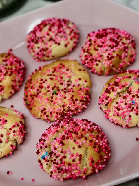 Funfetti Cheesecake Valentine’s Day Cookies