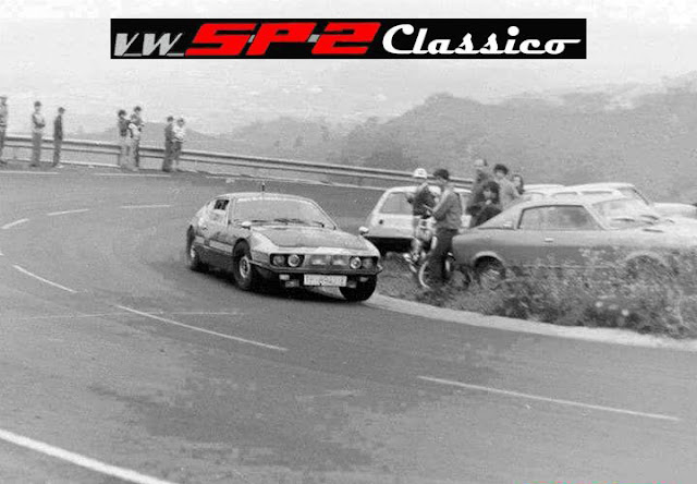 Volkswagen SP2 participando de rally