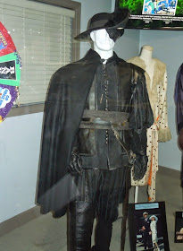 Tim Roth Febre Man in Black movie costume The Musketeer