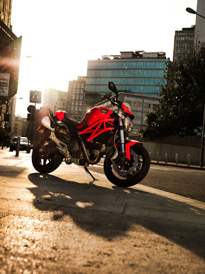 2010 Ducati Monster 696 motorcycle