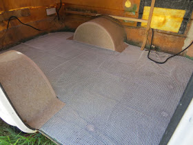 rug pad on trailer floor