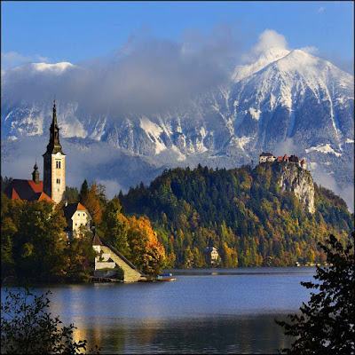 Santuário e castelo de Bled na Eslovênia