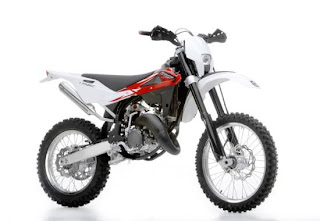 Husqvarna WR125 (2012) Front Side