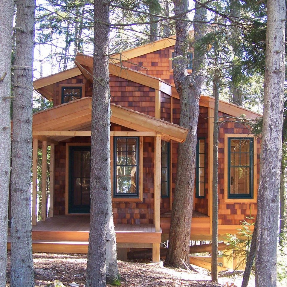 Self Sustaining Property Tiny  Houses  in Maine 