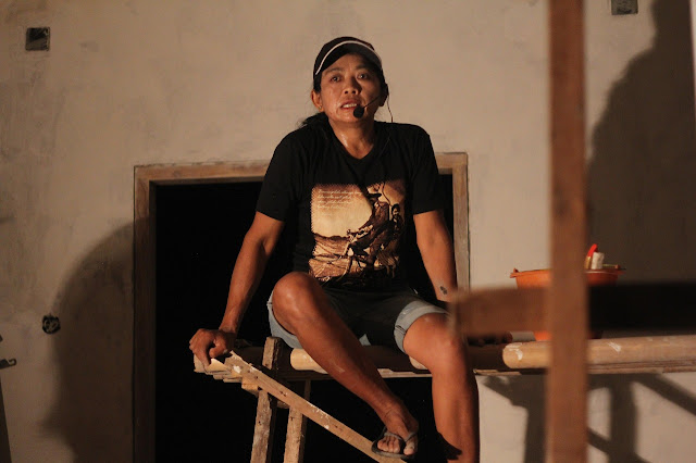 Tukang Batu Main Monolog di Singaraja